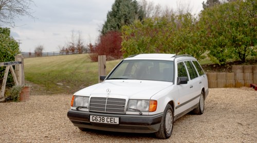 1989 Mercedes-Benz W124 300 TE 24V 7 Seater In vendita (immagine 3 di 119)