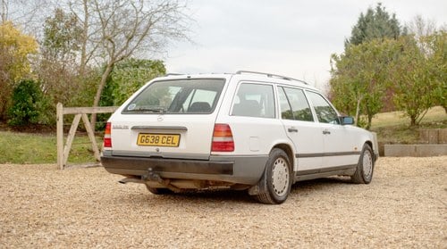 1989 Mercedes-Benz W124 300 TE 24V 7 Seater In vendita (immagine 6 di 119)