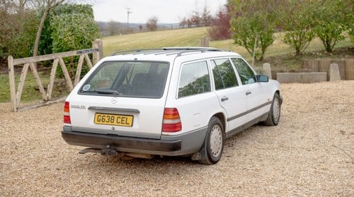 1989 Mercedes-Benz W124 300 TE 24V 7 Seater In vendita (immagine 13 di 119)