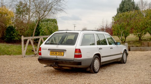 1989 Mercedes-Benz W124 300 TE 24V 7 Seater In vendita (immagine 14 di 119)