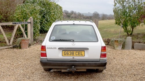 1989 Mercedes-Benz W124 300 TE 24V 7 Seater In vendita (immagine 8 di 119)