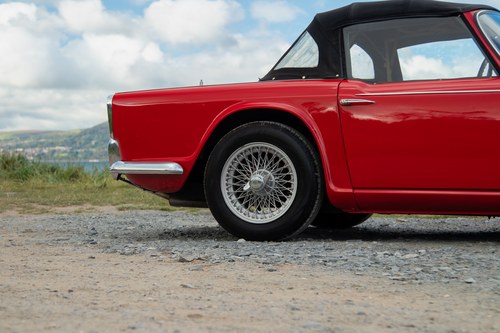 1966 Triumph TR4A In vendita (immagine 15 di 109)