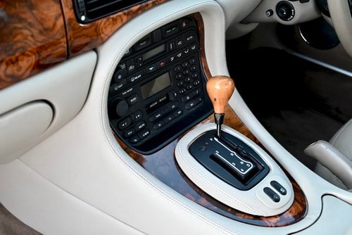 1999 Jaguar Sovereign XJ 4.0 V8 SWB (X308) In vendita (immagine 14 di 118)