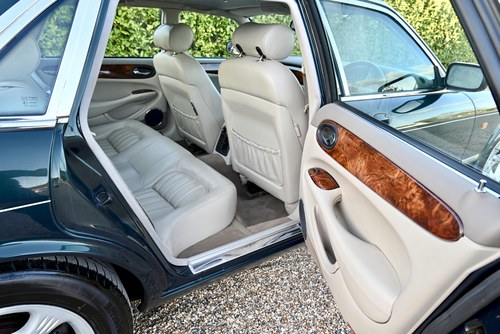 1999 Jaguar Sovereign XJ 4.0 V8 SWB (X308) In vendita (immagine 48 di 118)