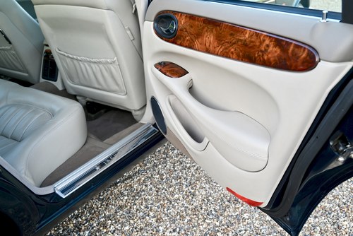 1999 Jaguar Sovereign XJ 4.0 V8 SWB (X308) In vendita (immagine 57 di 118)