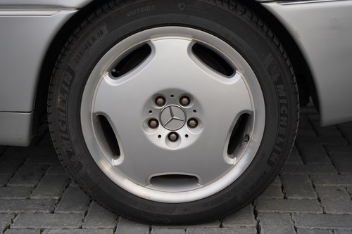 1997 Mercedes-Benz CL500 (C140) For Sale (picture 6 of 37)