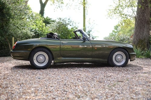 1994 MG RV8 For Sale (picture 2 of 430)