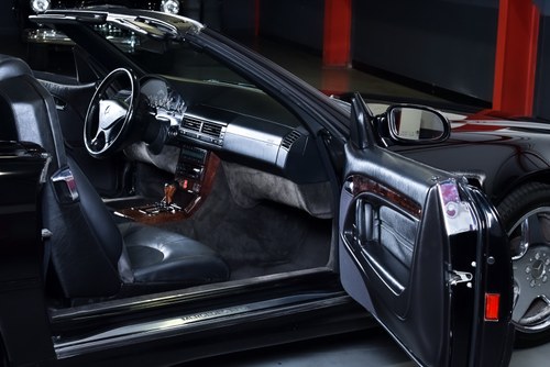 1999 Mercedes-Benz R129 SL500 AMG Convertible 5,0L V8 In vendita (immagine 59 di 131)