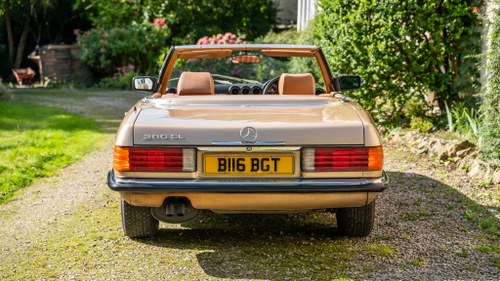 1985 Mercedes-Benz R107 380SL In vendita (immagine 4 di 199)