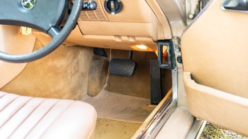 1985 Mercedes-Benz R107 380SL In vendita (immagine 23 di 199)