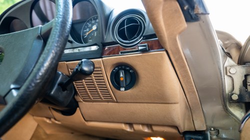 1985 Mercedes-Benz R107 380SL In vendita (immagine 37 di 199)