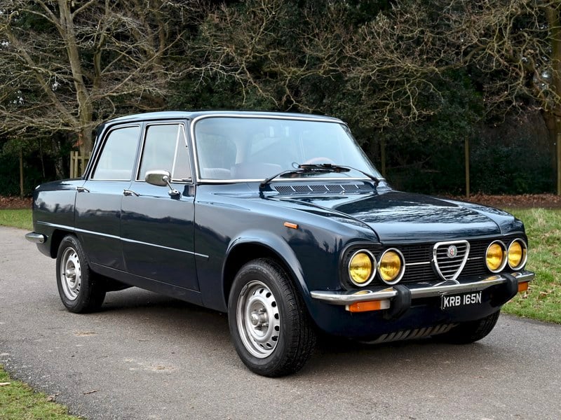 Rapid Classics: Eine Suche. Alle Oldtimer. 11 » Rapid Classics: Eine Suche. Alle Oldtimer. 1975 Alfa Romeo Giulia Nuova Super 1300 Tipo 105