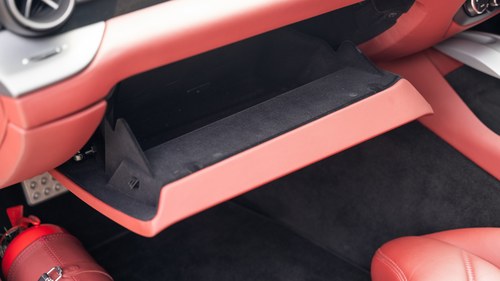 2013 Ferrari F12 Berlinetta F2X Longtail by Onyx En venta (imagen 61 de 147)