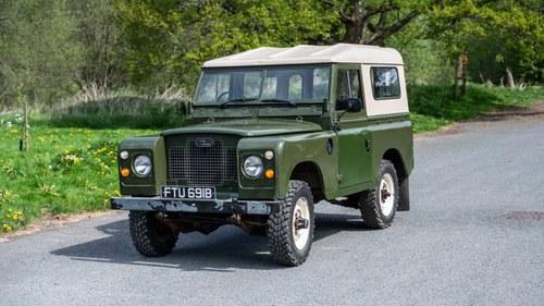 1964 Land Rover Series IIA 88" For Sale (picture 3 of 206)