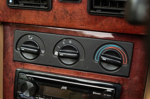 1969 MGB Roadster V8 RestoMod In vendita (immagine 75 di 190)