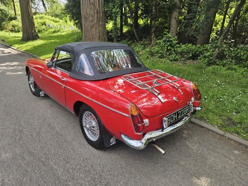 1976 MGB Roadster zum Verkauf (Bild 3 von 112)