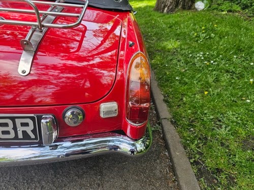 1976 MGB Roadster zum Verkauf (Bild 70 von 112)