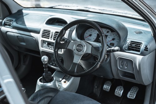 2002 Renault Clio Sport V6 Phase 1 In vendita (immagine 24 di 73)