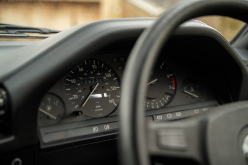 1985 BMW 320i E30 à vendre (picture 30 of 130)