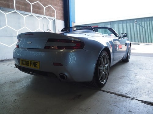 2008 Aston Martin V8 Vantage 4.3L Convertible For Sale (picture 9 of 59)