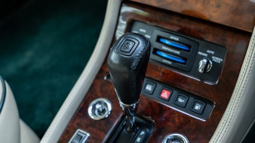 1997 Bentley Turbo RT Te koop (foto 47 van 248)