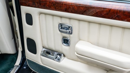 1997 Bentley Turbo RT Te koop (foto 65 van 248)