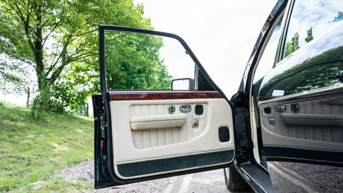 1997 Bentley Turbo RT Te koop (foto 67 van 248)