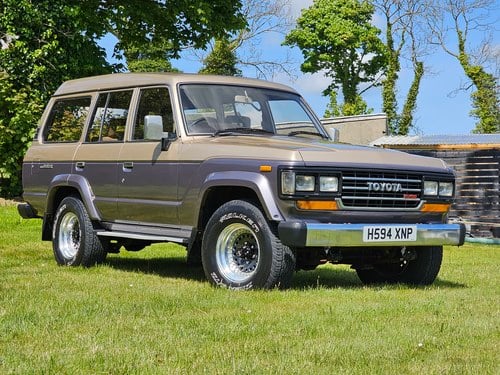 1990 Toyota Land Cruiser VX Sahara J60 High Roof 12H-T 4.0L TD In vendita (immagine 1 di 137)