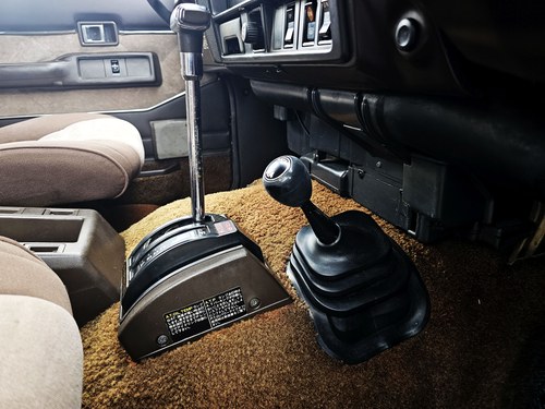 1990 Toyota Land Cruiser VX Sahara J60 High Roof 12H-T 4.0L TD In vendita (immagine 38 di 137)