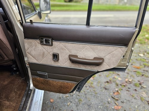 1990 Toyota Land Cruiser VX Sahara J60 High Roof 12H-T 4.0L TD In vendita (immagine 71 di 137)