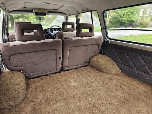 1990 Toyota Land Cruiser VX Sahara J60 High Roof 12H-T 4.0L TD In vendita (immagine 99 di 137)