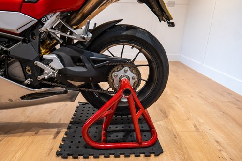 2009 MV Agusta F4 1000R à vendre (picture 16 of 141)