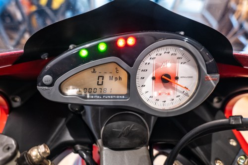 2009 MV Agusta F4 1000R à vendre (picture 37 of 141)