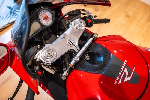 2009 MV Agusta F4 1000R à vendre (picture 46 of 141)