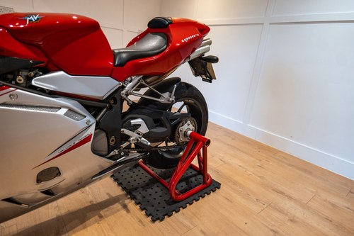 2009 MV Agusta F4 1000R à vendre (picture 68 of 141)