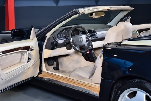 1996 Mercedes-Benz R129 SL320 Convertible 3,2L I6 In vendita (immagine 39 di 95)