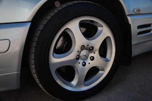 2000 Mercedes-Benz SL320 V6 à vendre (picture 95 of 173)