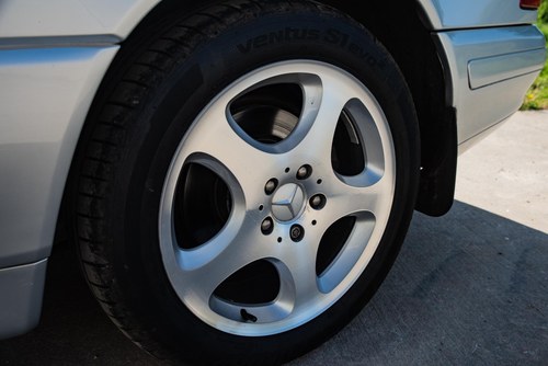 2000 Mercedes-Benz SL320 V6 à vendre (picture 109 of 173)