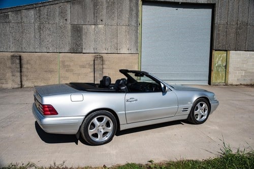 2000 Mercedes-Benz SL320 V6 à vendre (picture 4 of 173)