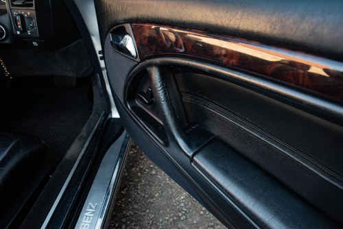 2000 Mercedes-Benz SL320 V6 à vendre (picture 45 of 173)