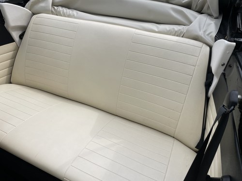 1977 Volkswagen Beetle 1303S Karmann Cabriolet In vendita (immagine 63 di 140)