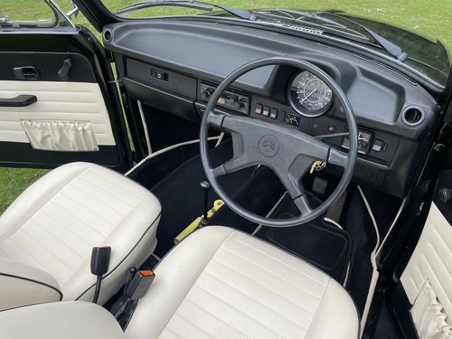 1977 Volkswagen Beetle 1303S Karmann Cabriolet In vendita (immagine 66 di 140)