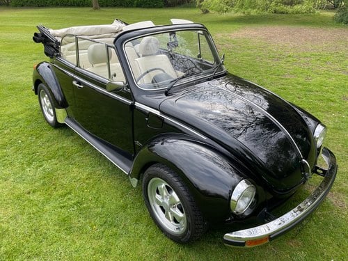 1977 Volkswagen Beetle 1303S Karmann Cabriolet In vendita (immagine 8 di 140)