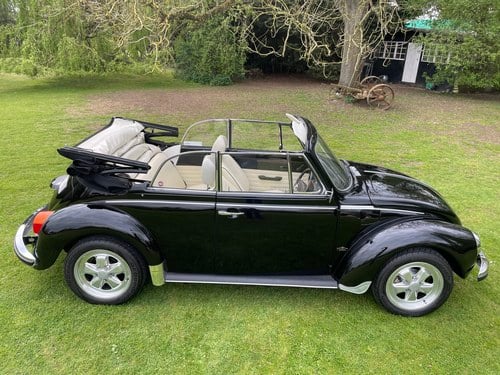 1977 Volkswagen Beetle 1303S Karmann Cabriolet In vendita (immagine 11 di 140)