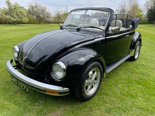 1977 Volkswagen Beetle 1303S Karmann Cabriolet In vendita (immagine 21 di 140)