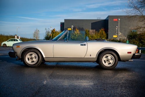 1979 Fiat 124 Spider CS2 For Sale (picture 2 of 159)