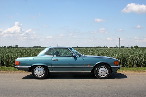 1988 Mercedes-Benz R107 300SL In vendita (immagine 41 di 159)