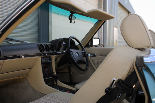 1988 Mercedes-Benz R107 300SL In vendita (immagine 72 di 159)