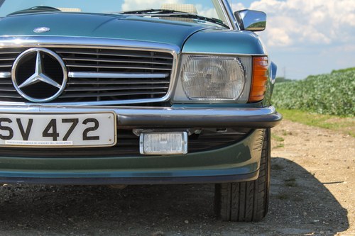 1988 Mercedes-Benz R107 300SL In vendita (immagine 89 di 159)