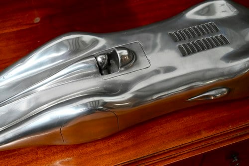 1938 Mercedes-Benz ‘Rekordwagen’ W125 Sculpture zum Verkauf (Bild 15 von 52)